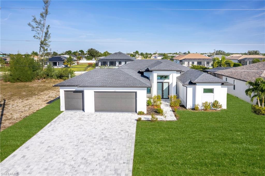 CAPE CORAL - Residential