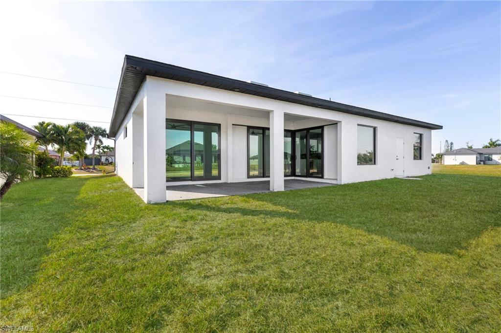 CAPE CORAL - Residential