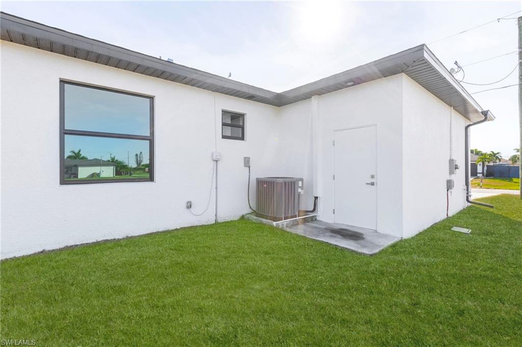 CAPE CORAL - Residential