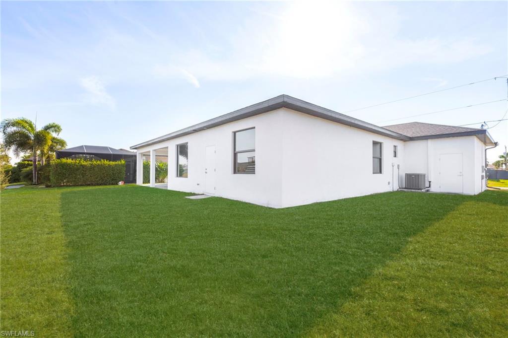 CAPE CORAL - Residential