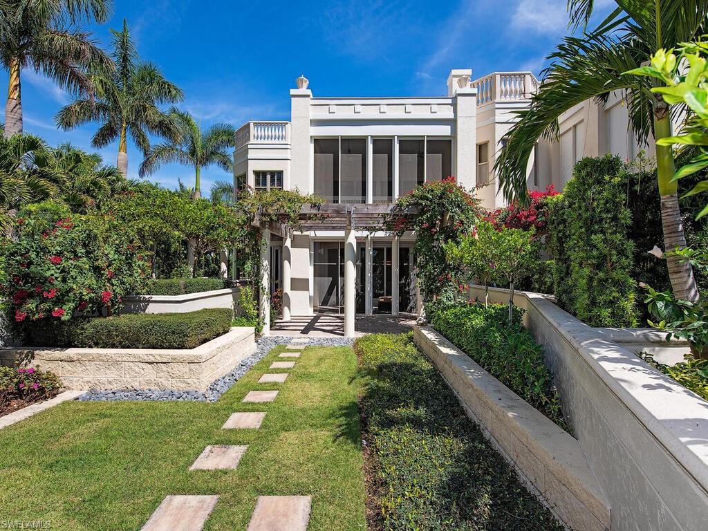 BRITTANY - Residential