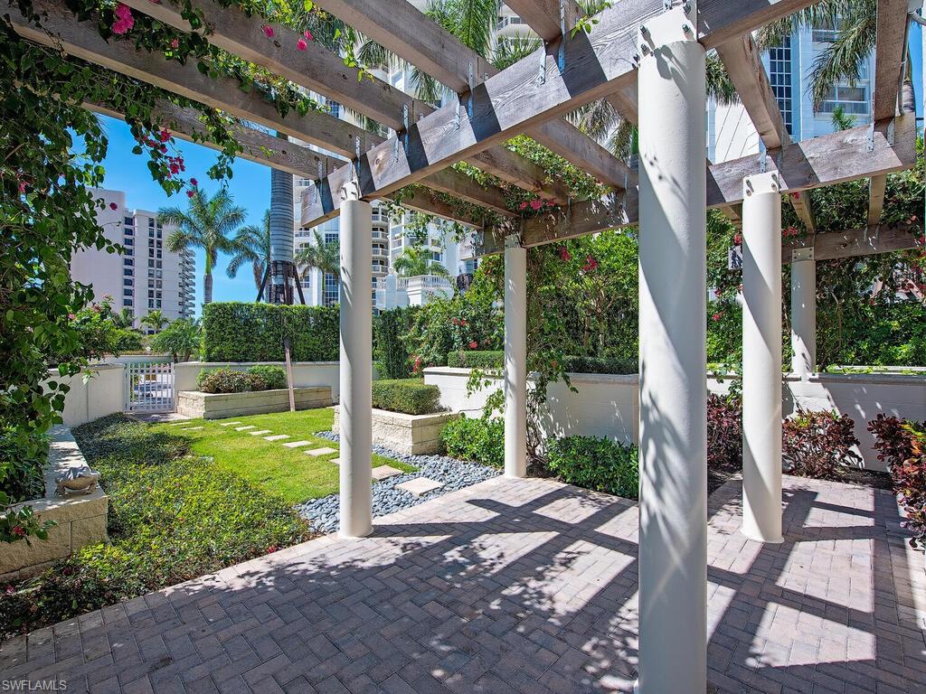 BRITTANY - Residential