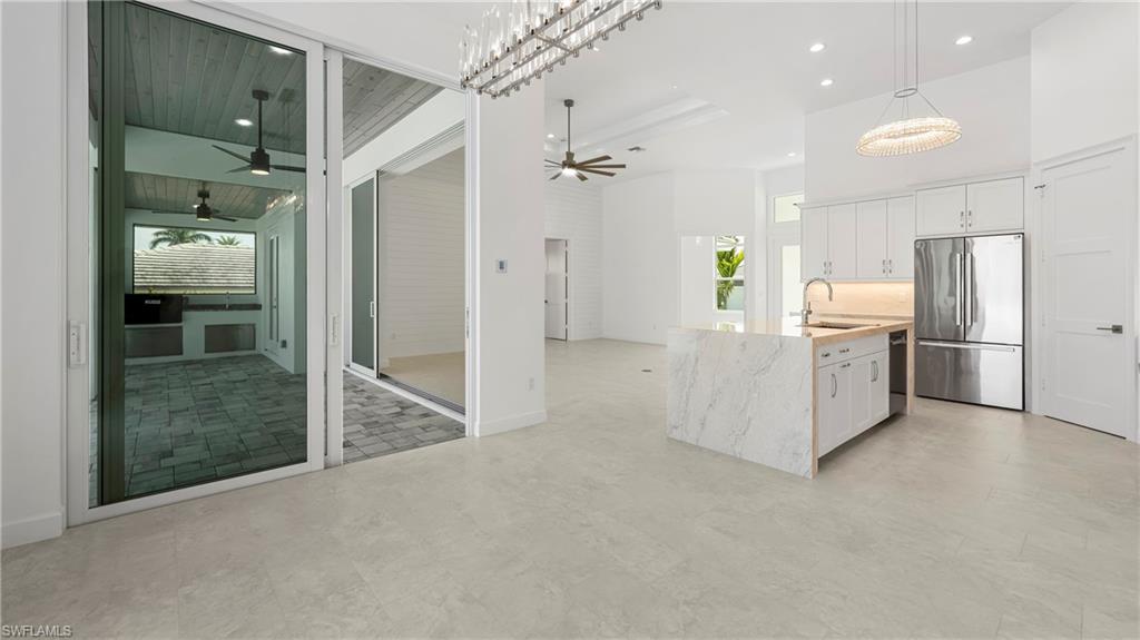 MARCO ISLAND - Residential