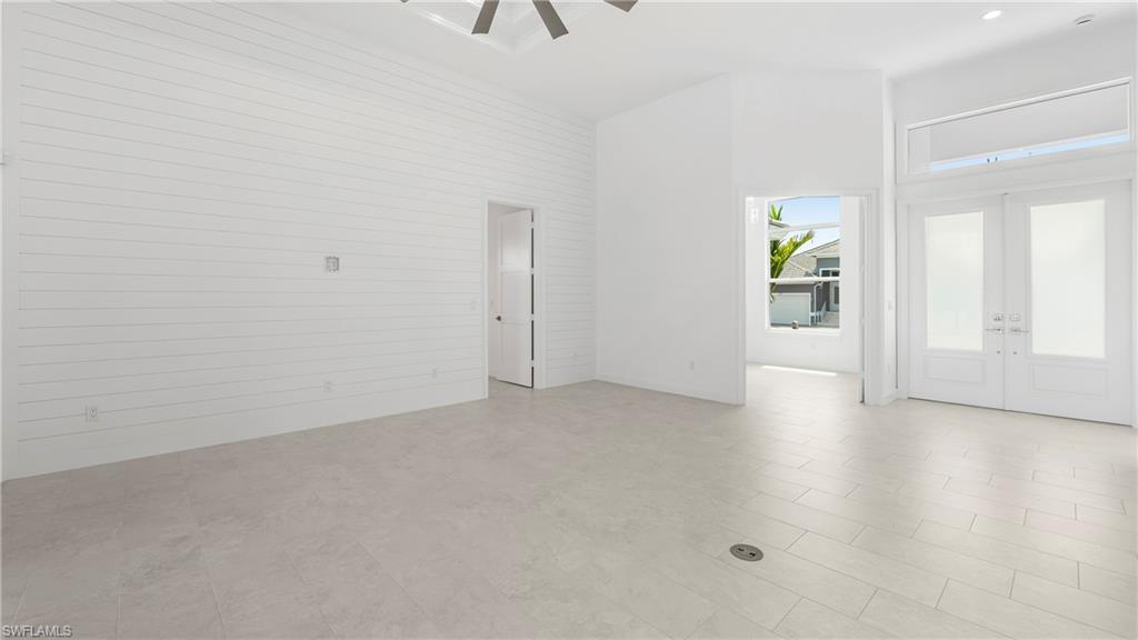 MARCO ISLAND - Residential