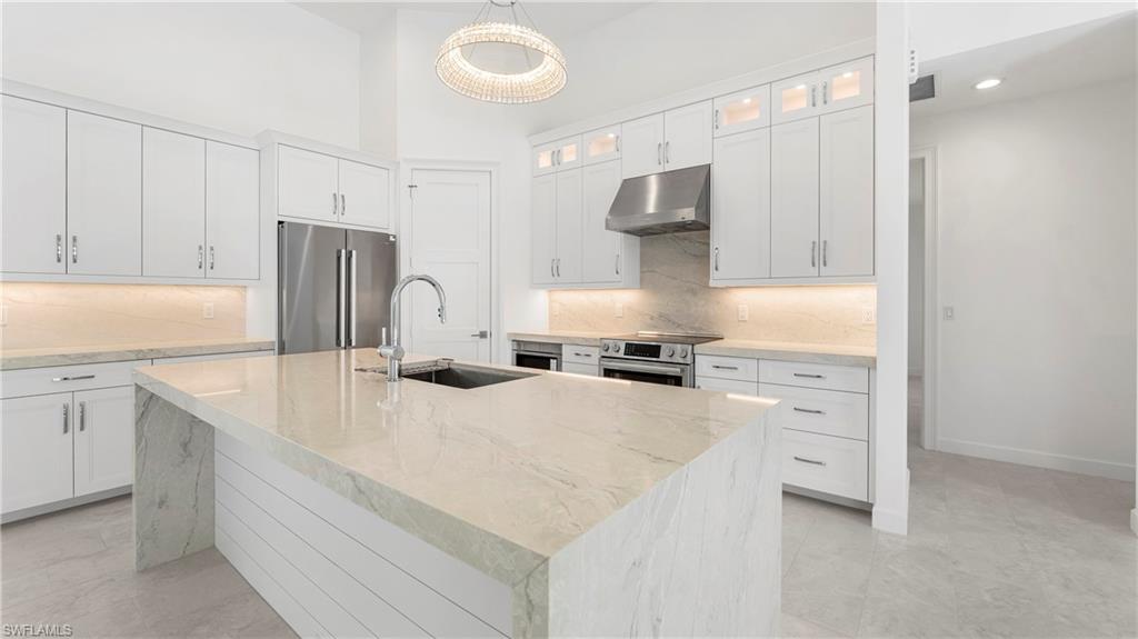 MARCO ISLAND - Residential