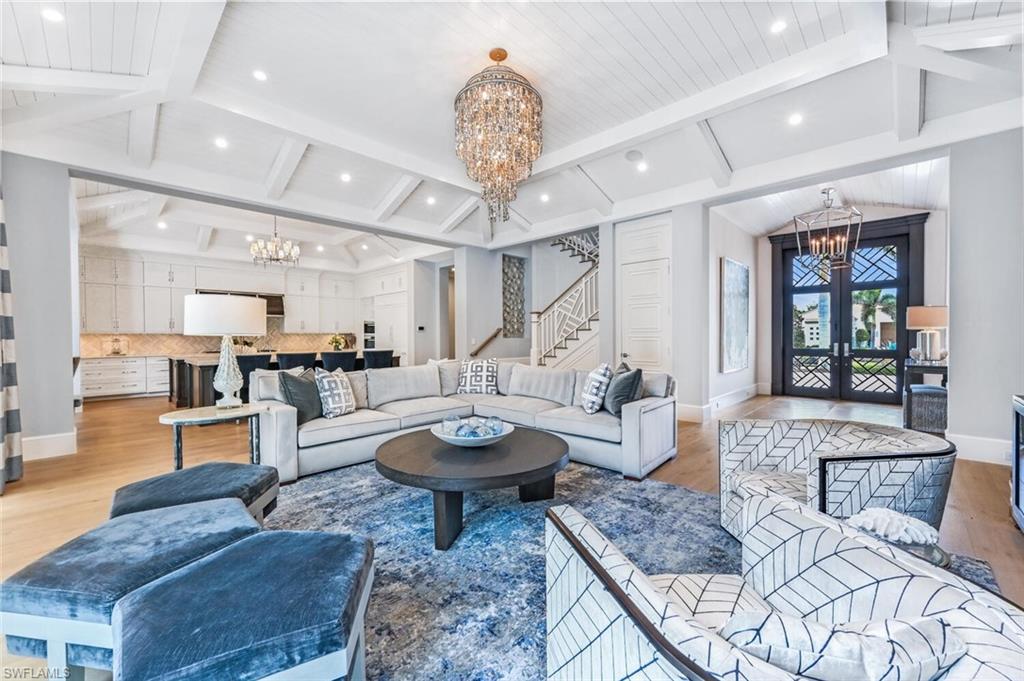 MOORINGS - Residential