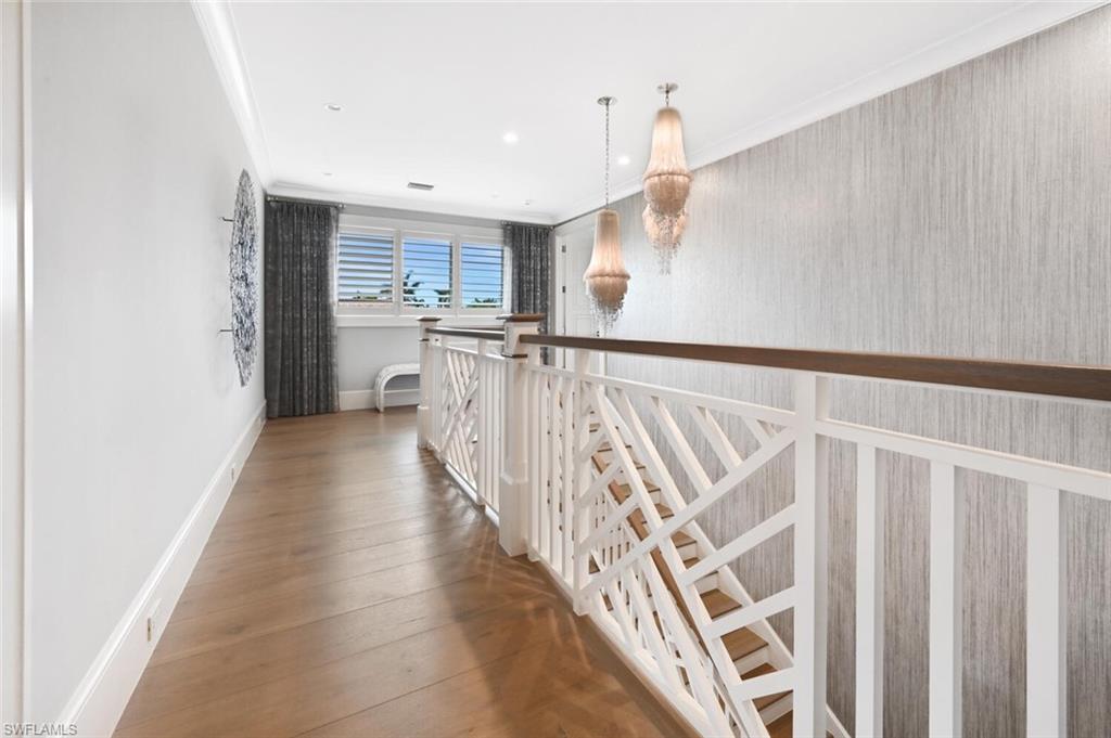 MOORINGS - Residential