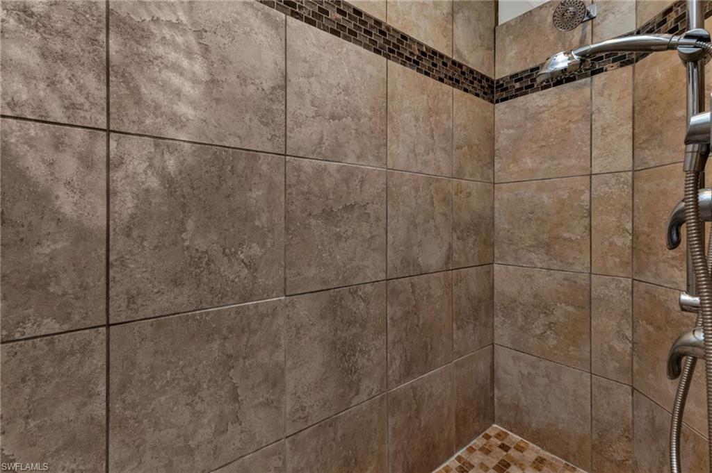 PUNTA GORDA - Residential