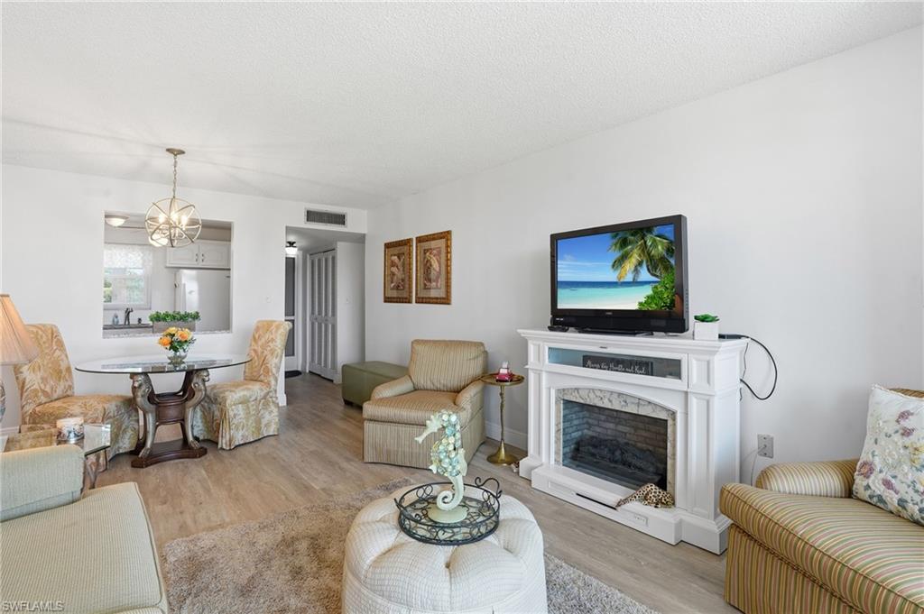 TURTLE LAKE GOLF COLONY - Residential