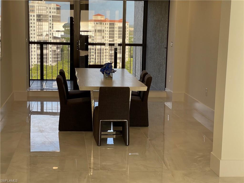 CARLYSLE AT BAY COLONY - Residential