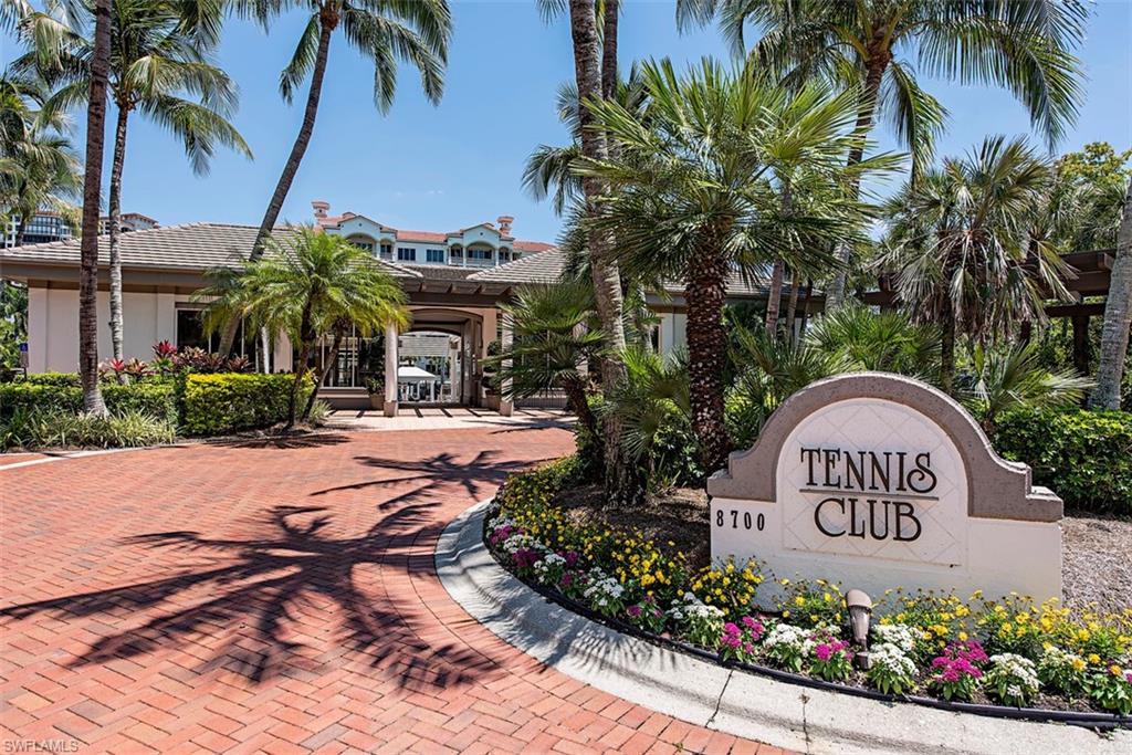 CARLYSLE AT BAY COLONY - Residential