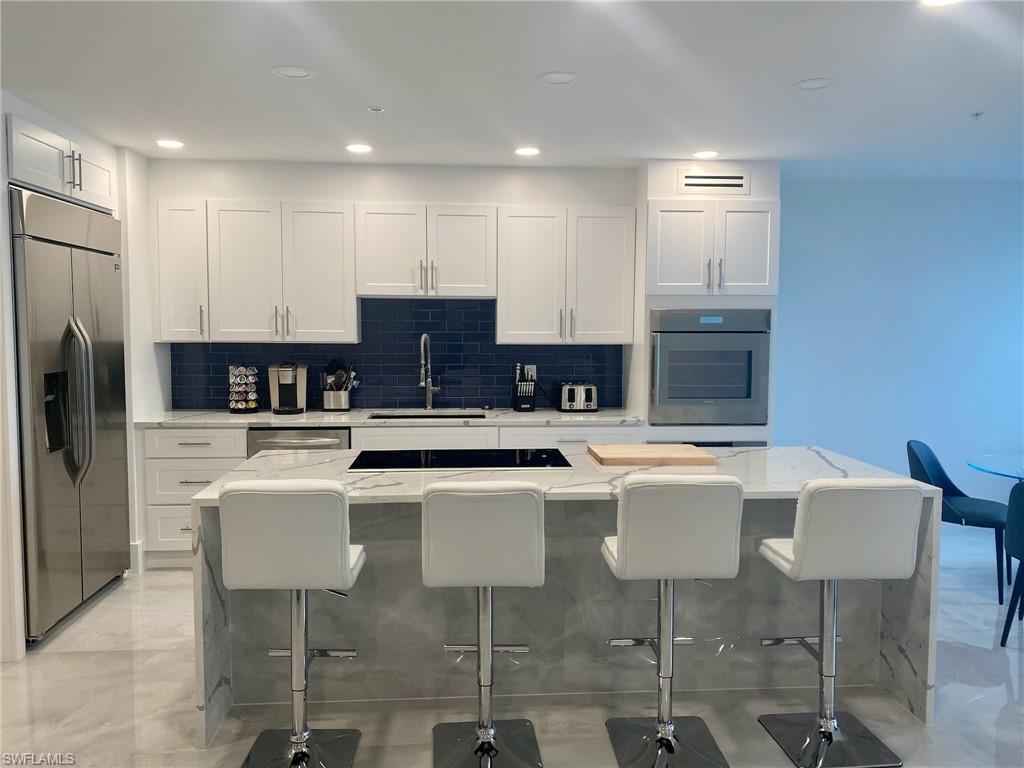 CARLYSLE AT BAY COLONY - Residential