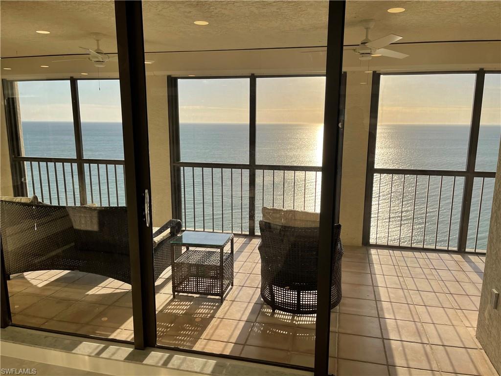 CARLYSLE AT BAY COLONY - Residential