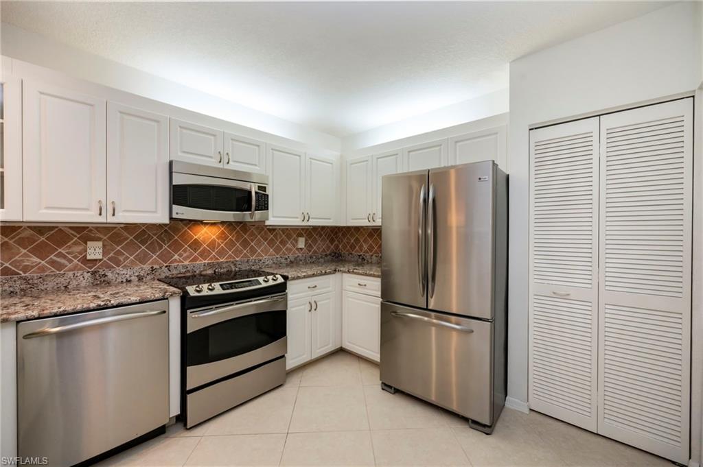 EMERALD WOODS - Residential