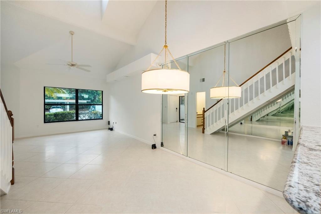 EMERALD WOODS - Residential