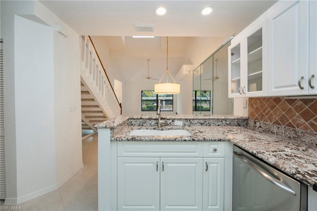 EMERALD WOODS - Residential