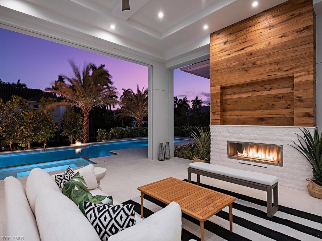 AQUALANE SHORES - Residential