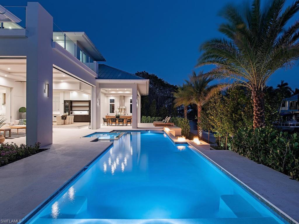 AQUALANE SHORES - Residential