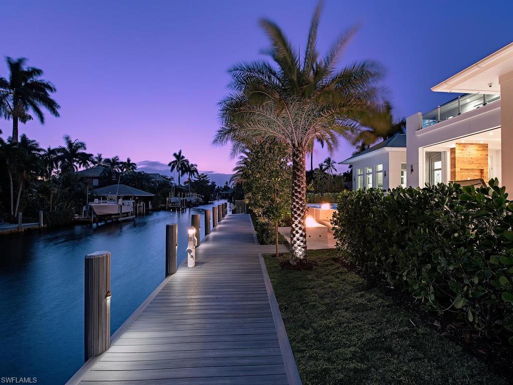 AQUALANE SHORES - Residential