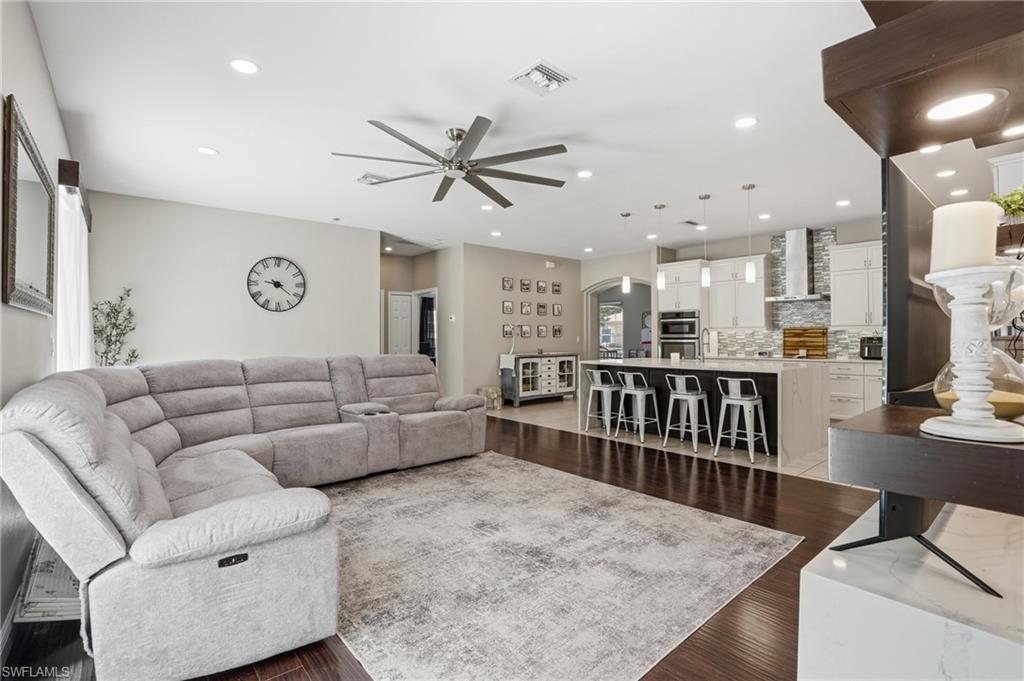 HAWK'S PRESERVE - Residential