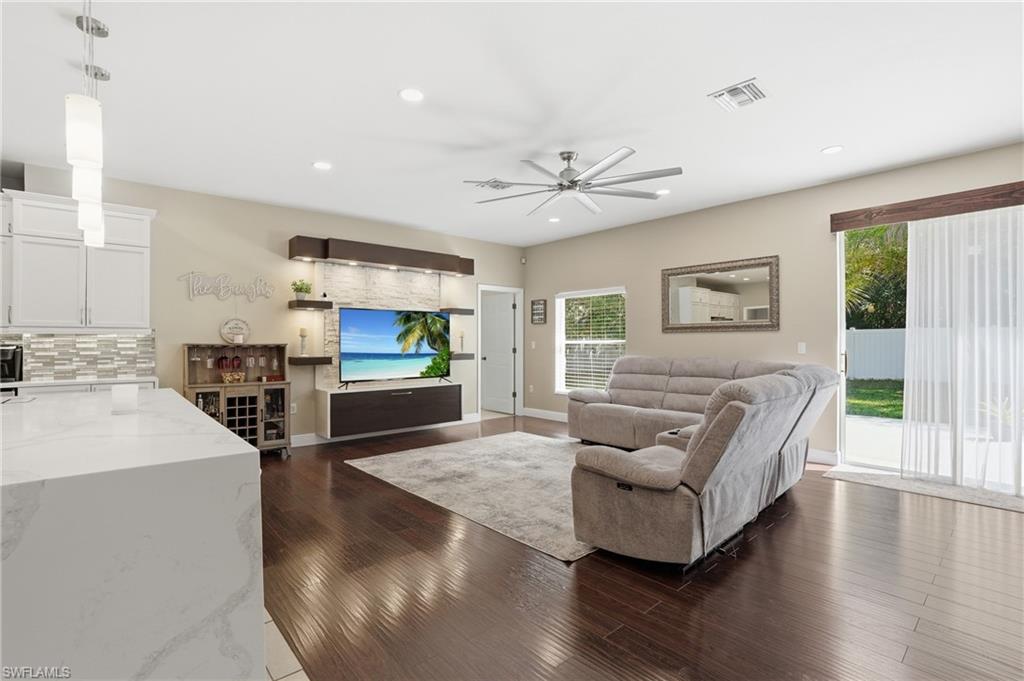 HAWK'S PRESERVE - Residential