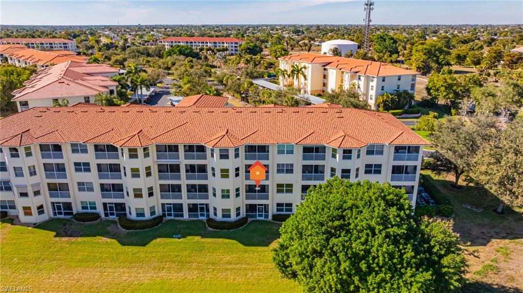 FAIRWAY VILLAS - Residential