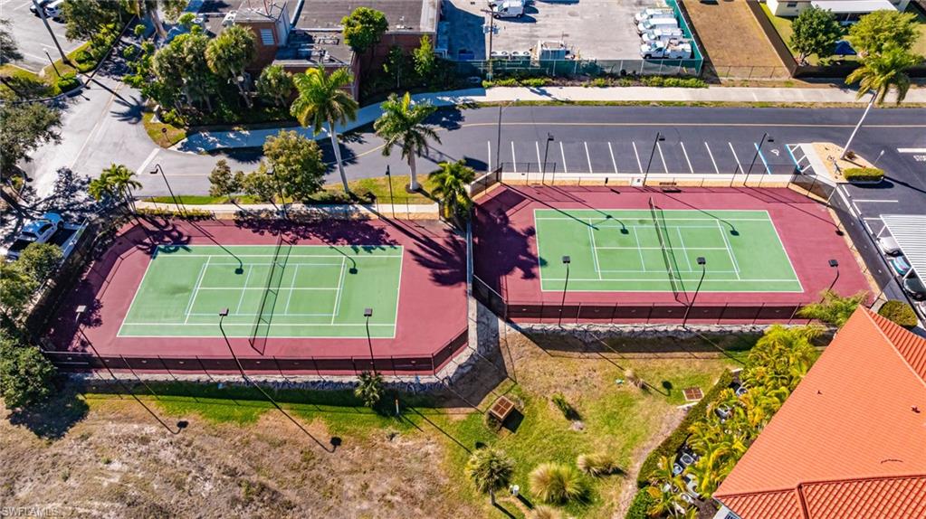 FAIRWAY VILLAS - Residential