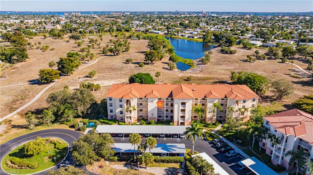 FAIRWAY VILLAS - Residential