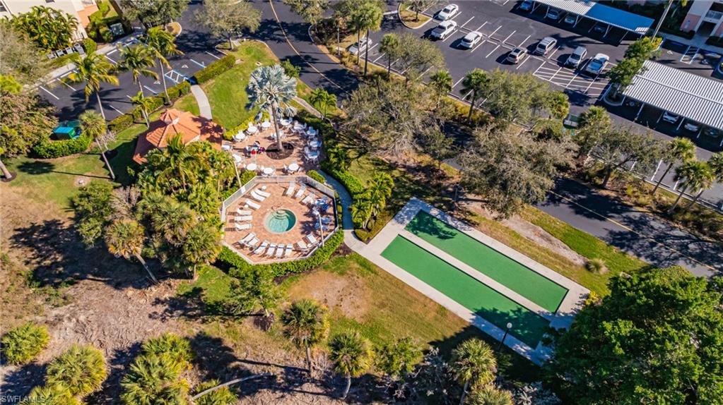 FAIRWAY VILLAS - Residential