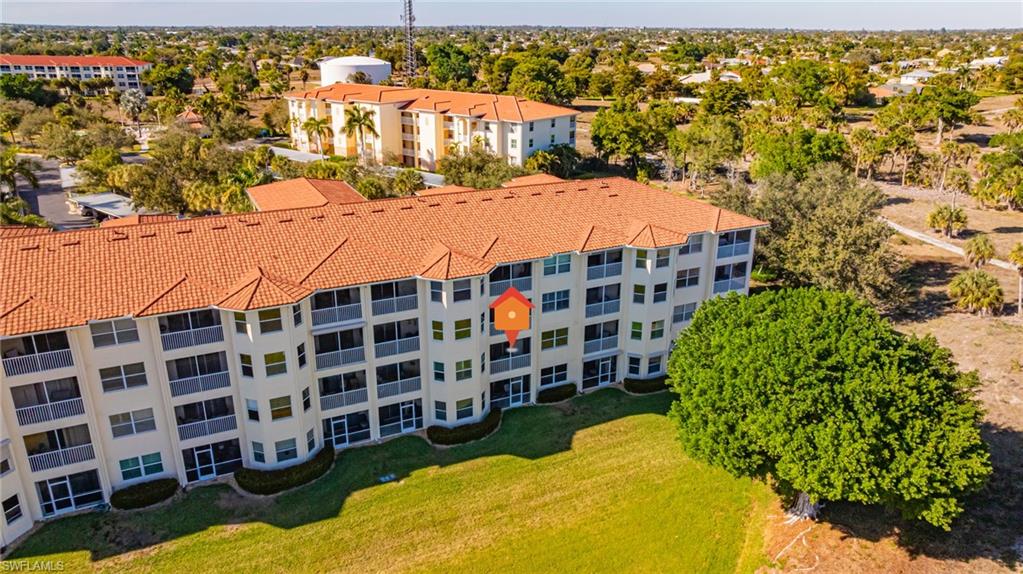 FAIRWAY VILLAS - Residential