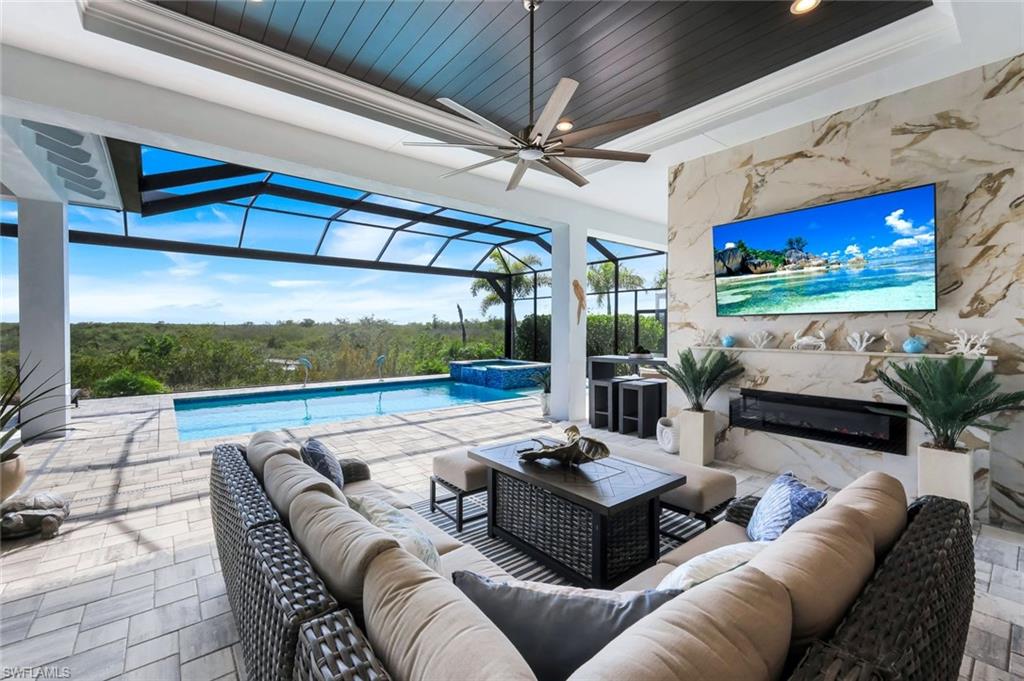 ISLES OF COLLIER PRESERVE - Residential