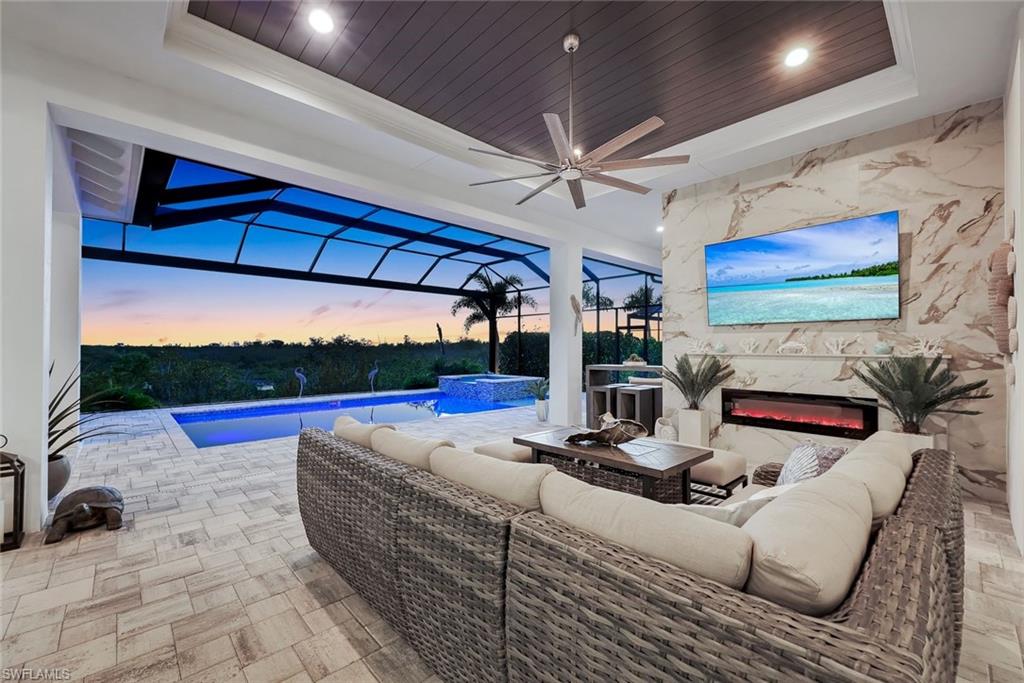ISLES OF COLLIER PRESERVE - Residential