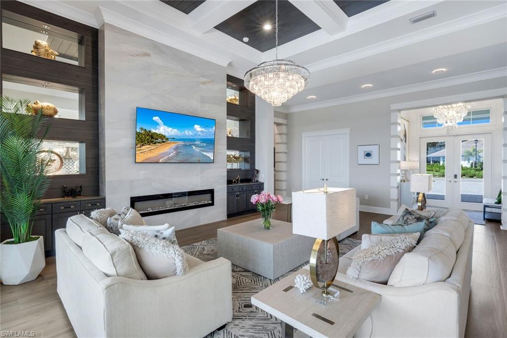 ISLES OF COLLIER PRESERVE - Residential