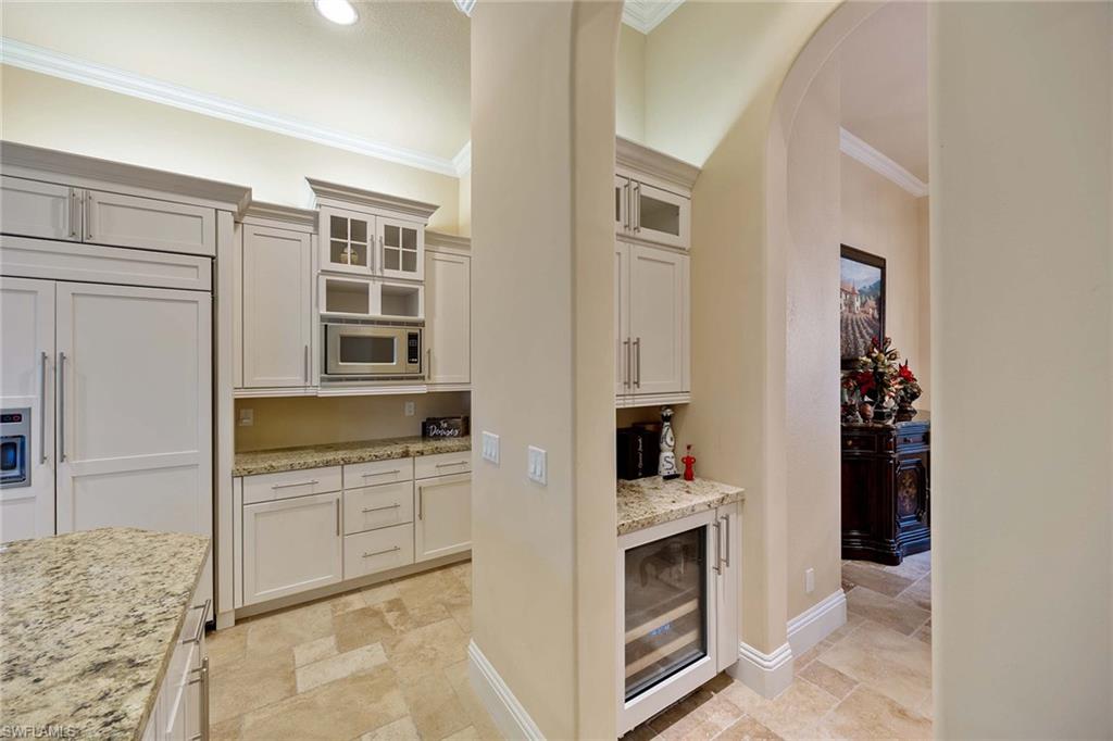 BELLAGIO AT THE COLONY - Residential Lease