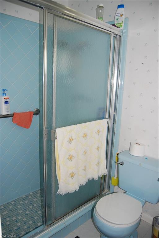 GOLFWOOD CONDO - Residential