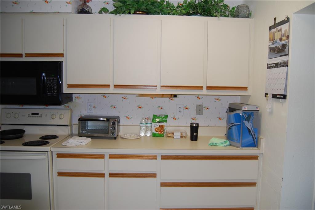 GOLFWOOD CONDO - Residential