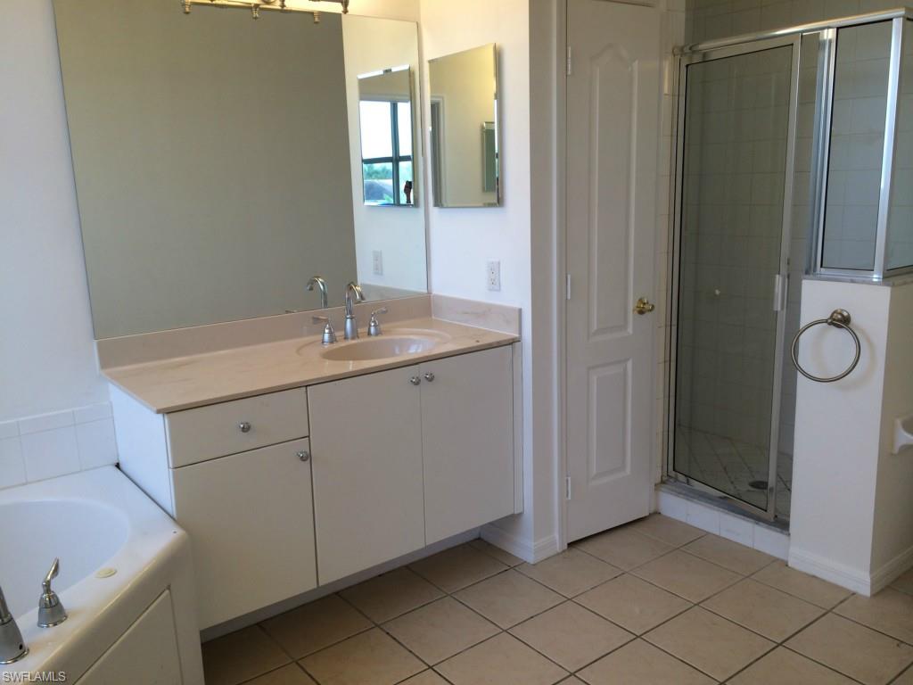 CORAL LAKES - Residential