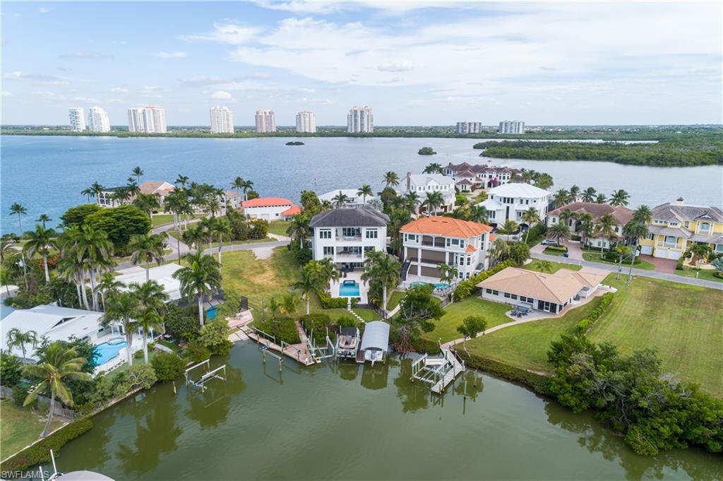 CAROLANDS - Residential