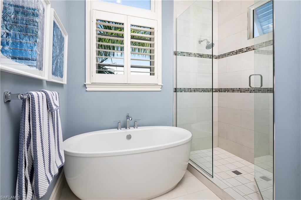 CAROLANDS - Residential