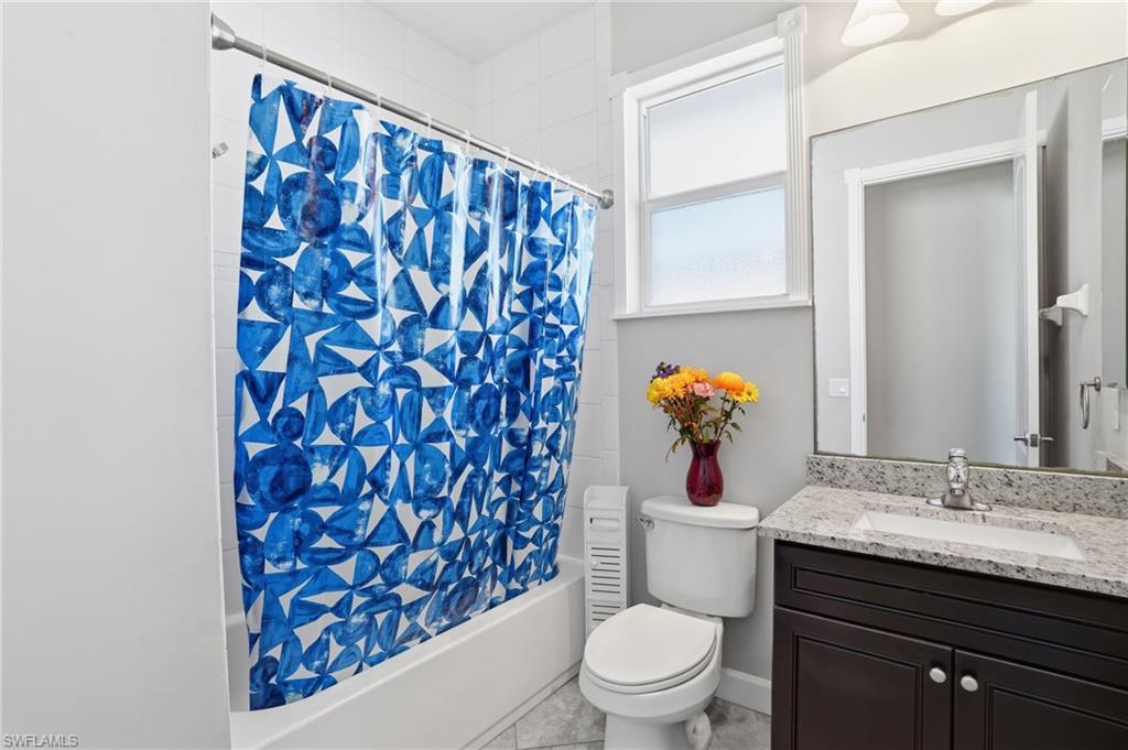 LAUREL OAKS - Residential