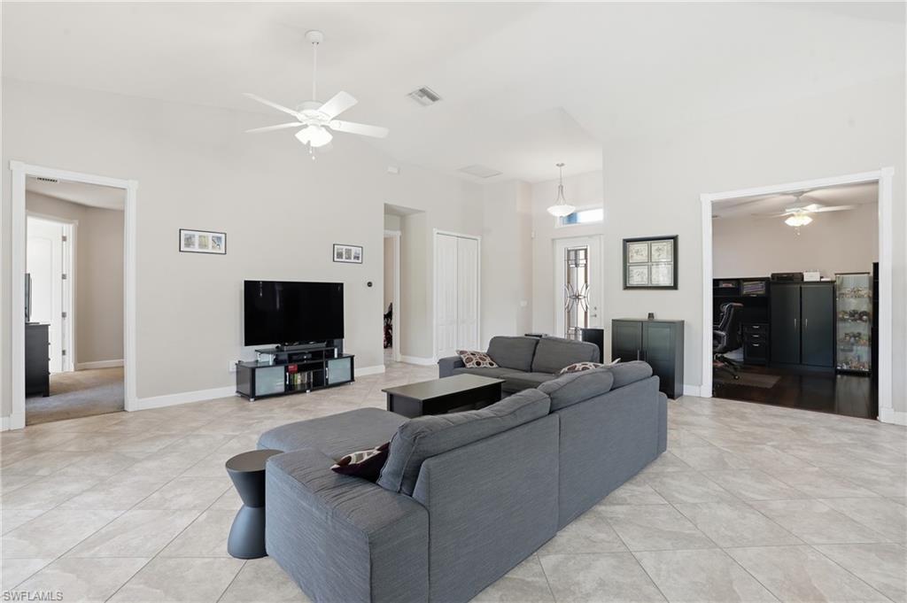 LAUREL OAKS - Residential