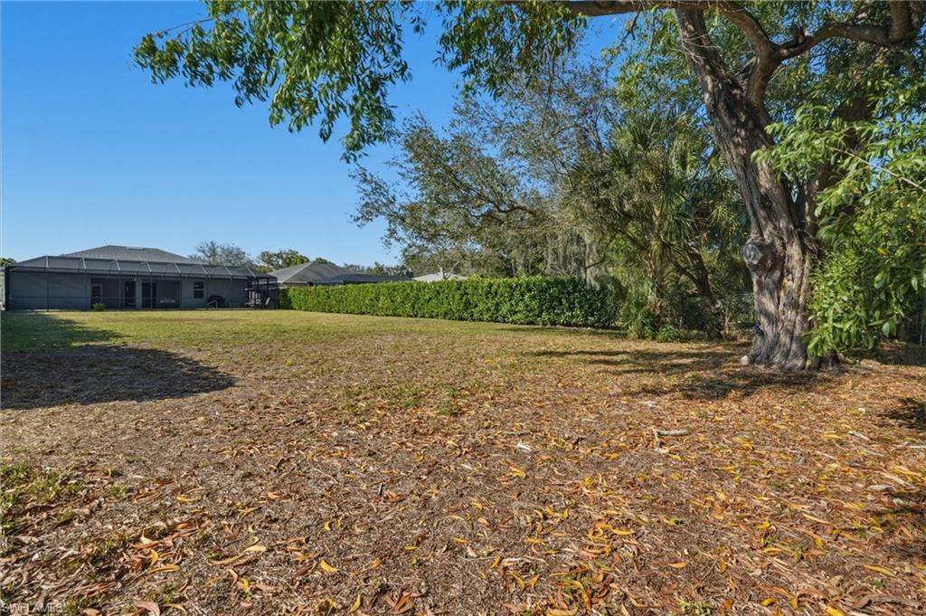 LAUREL OAKS - Residential