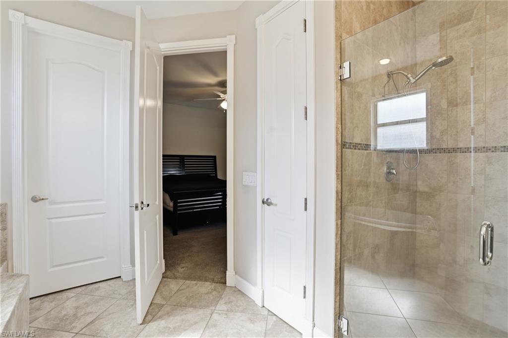 LAUREL OAKS - Residential