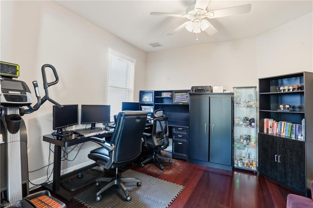 LAUREL OAKS - Residential