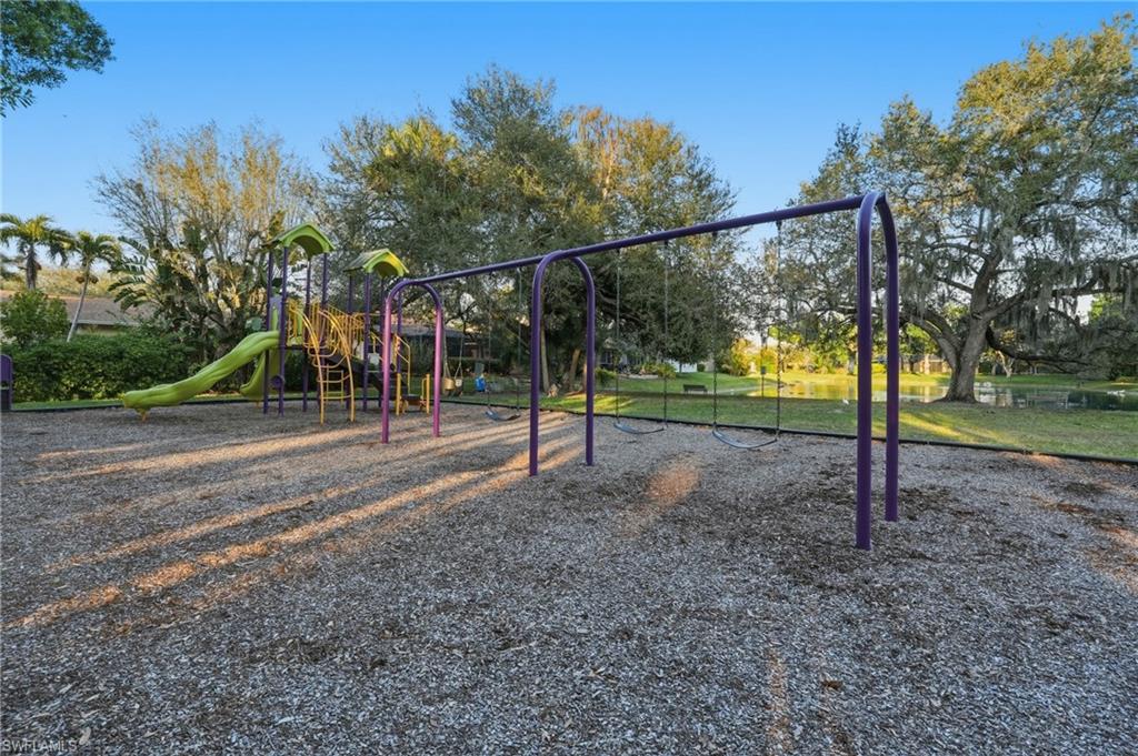 LAUREL OAKS - Residential