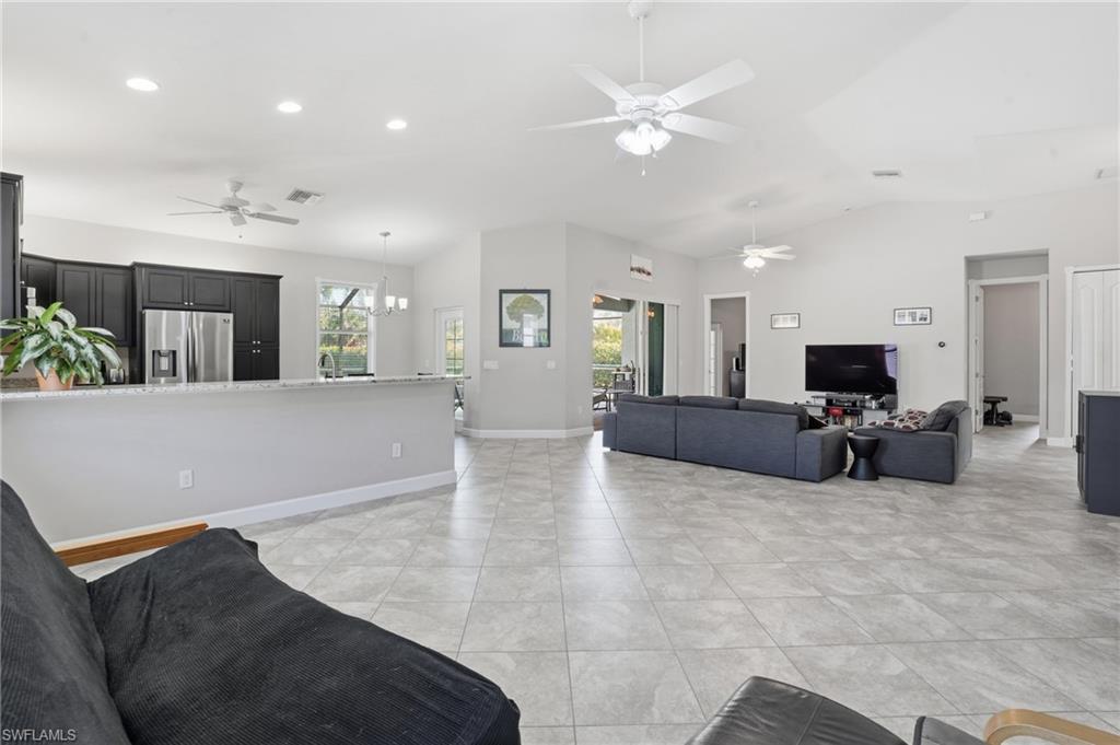 LAUREL OAKS - Residential