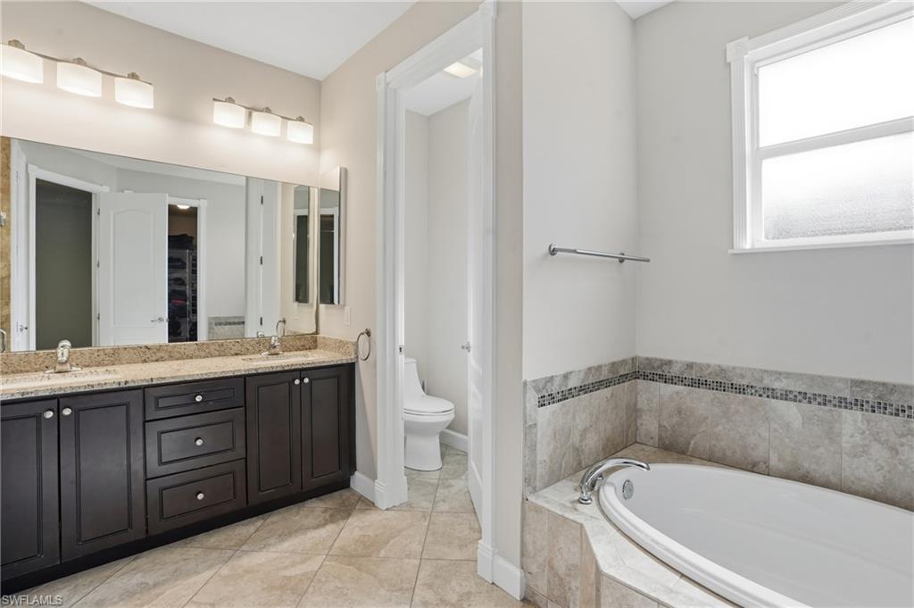 LAUREL OAKS - Residential