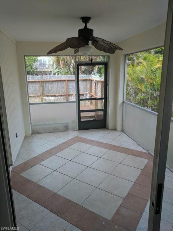 NAPLES PARK - Residential