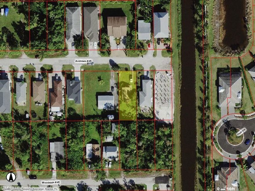 LOCATION... LOCATION... Build your dream home only few minutes from the beach and surrounded of nature.
Great location in the heart of Naples, close to the beach, restaurant and shopping center.