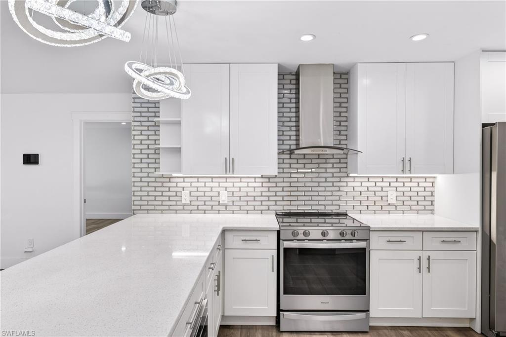 YACHT CLUB - Residential